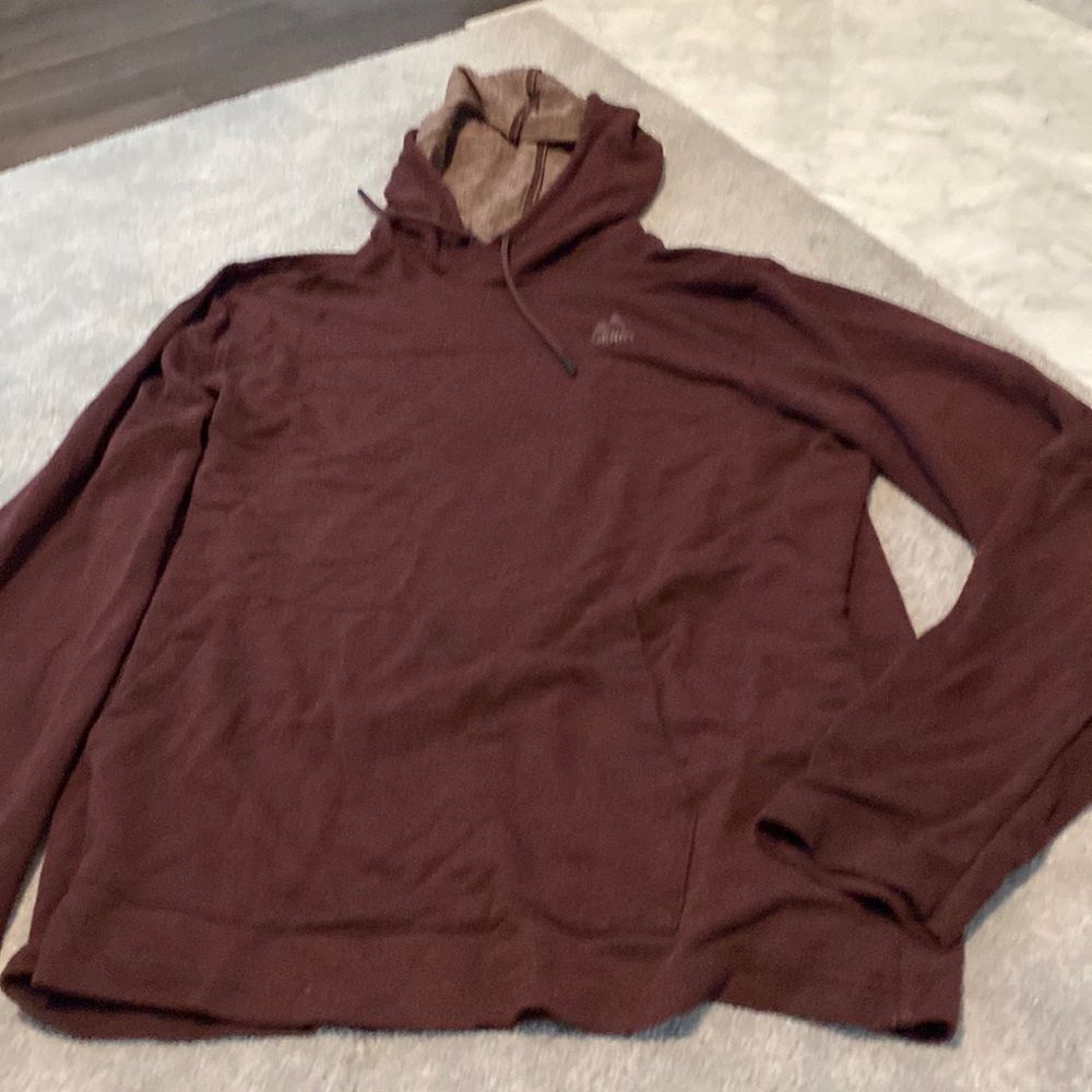 Size Large burgandy l/s hoody by Gerry